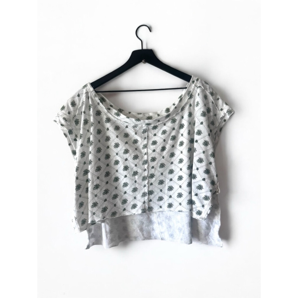 Free People White and Green Short Sleeve Tee